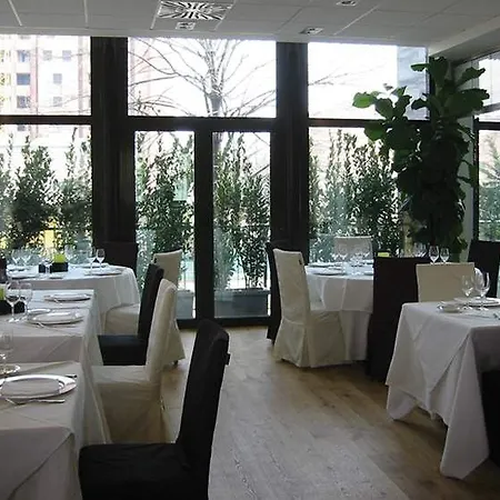 Hotel Savhotel Aemilia 4*